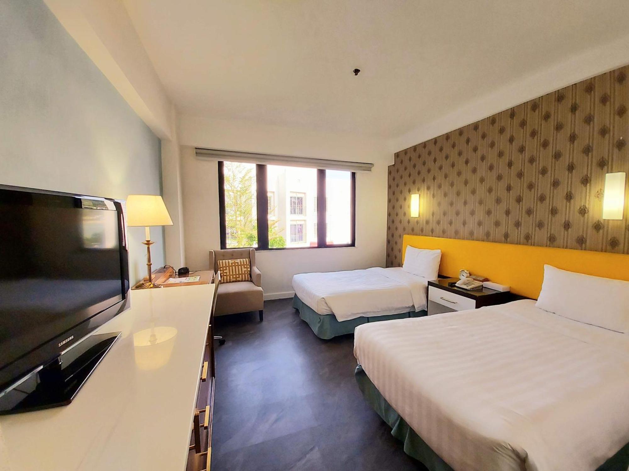 Silvermine Beach Resort Гонконг Экстерьер фото